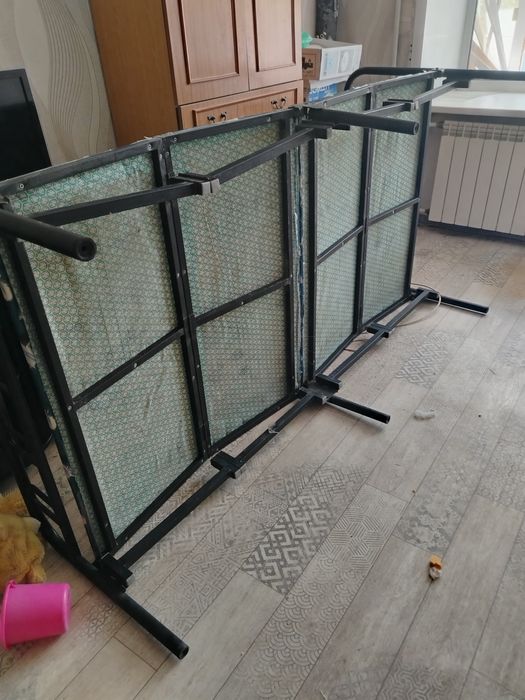 Продам кровать металлическую б/у