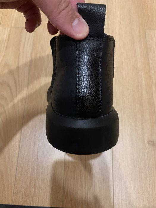 Продам мужскую обувь