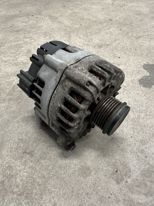 Генератор алтернатор Audi 3.0TDI VW Porsche