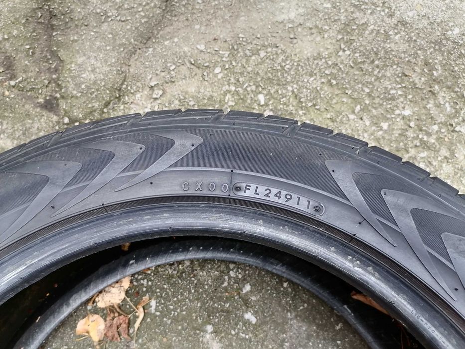 225/55/18 1бр.Toyo гума