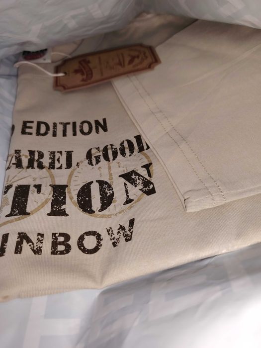 футболка м 52 размер соттоn плотный
новая с биркой