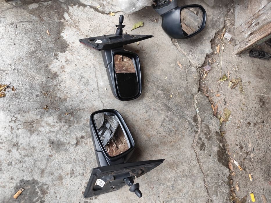 Огледала за toyota yaris ч от 2 000 до 2000 Бета година решни