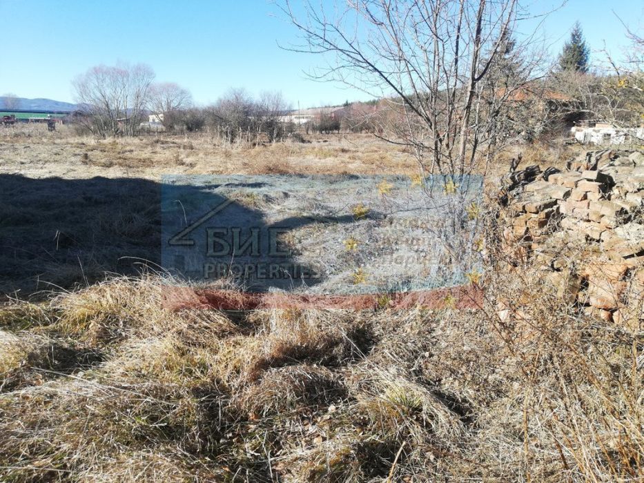 УПИ - 1100 м2 в с. Рельово