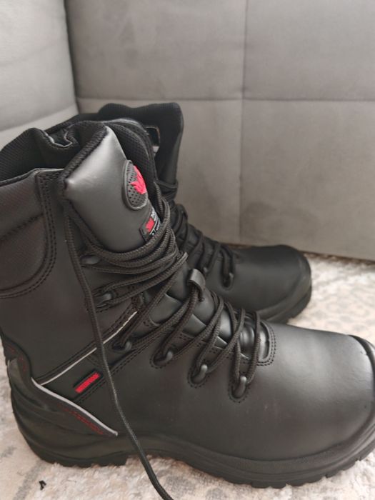 Продам обувь зимняя