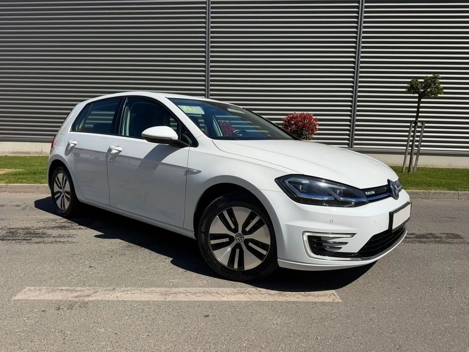 Volkswagen e-Golf 7.5 ELECTRIC,2020,navi,parbriz încălzit,led,climatronic