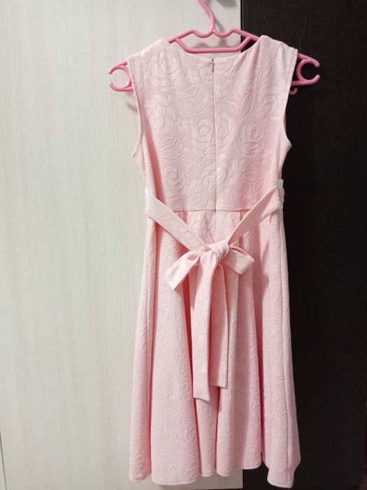 Продам платье на девочку