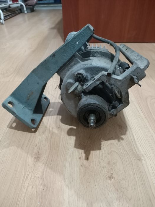 Двигатель для швейной машины