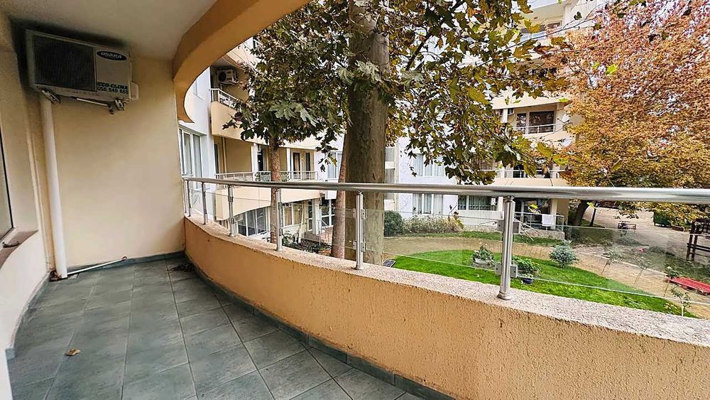 Продава се Двустаен апартамент в к.к. Слънчев бряг - 70 кв.м за 1343 €/кв.м - Снимка #10