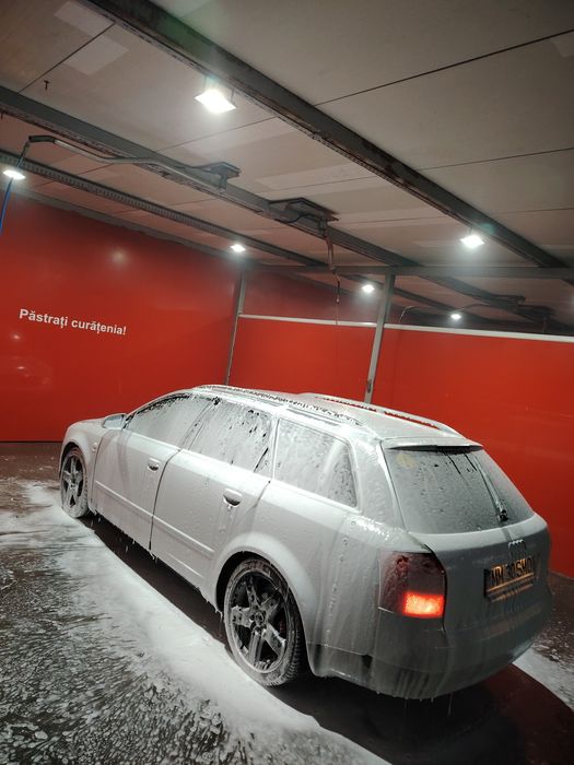 Vând Audi A 4b6 avânt