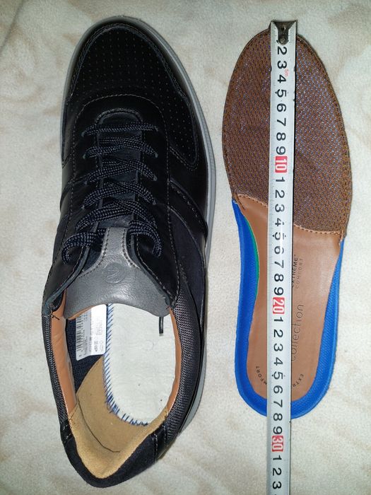 Нови обувки Clarks