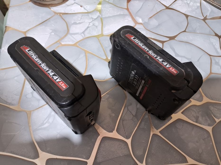 Аккумуляторы и зарядное DWT