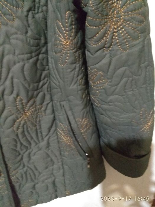 Куртка женская весенняя