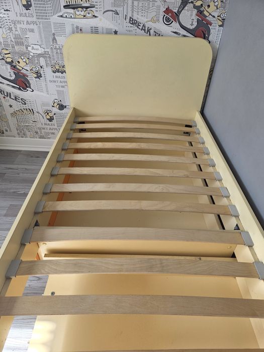 Детский шкаф и кровать