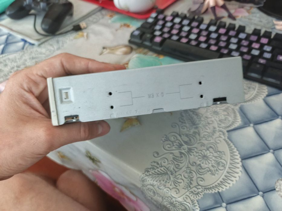 DVD-ROM привод LG GDR-H30N