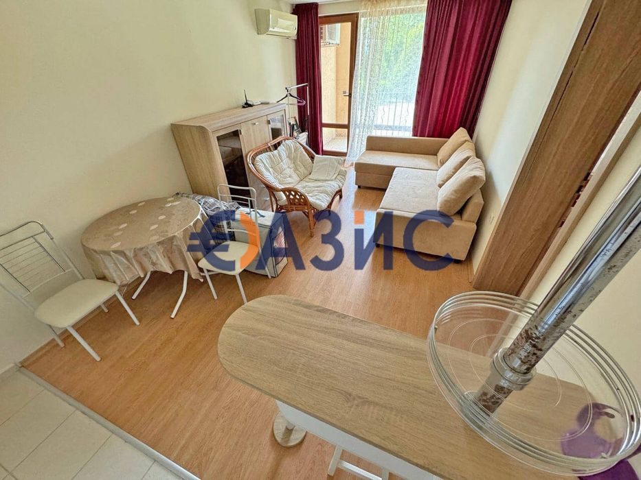 Продава се Двустаен апартамент в Свети Влас - 74 кв.м за 994 €/кв.м - Снимка #2