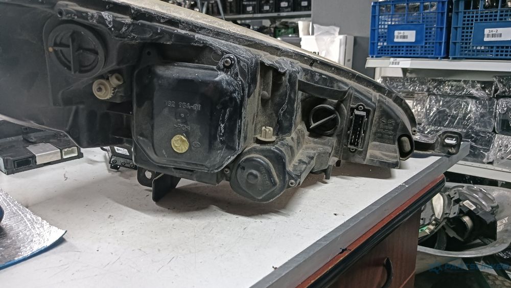 Far Xenon Stanga Fata Peugeot 407 Coupe (6C_) [ 2005 - > ]