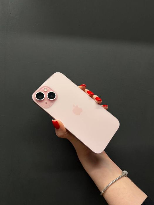 Продам Айфон 15 б/у 256гб