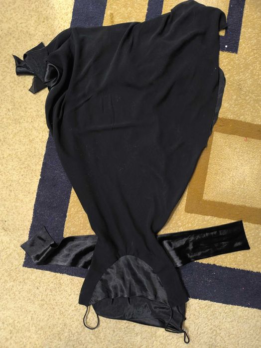 Платье красивые много вариантов пишите скину фото и видео в живую