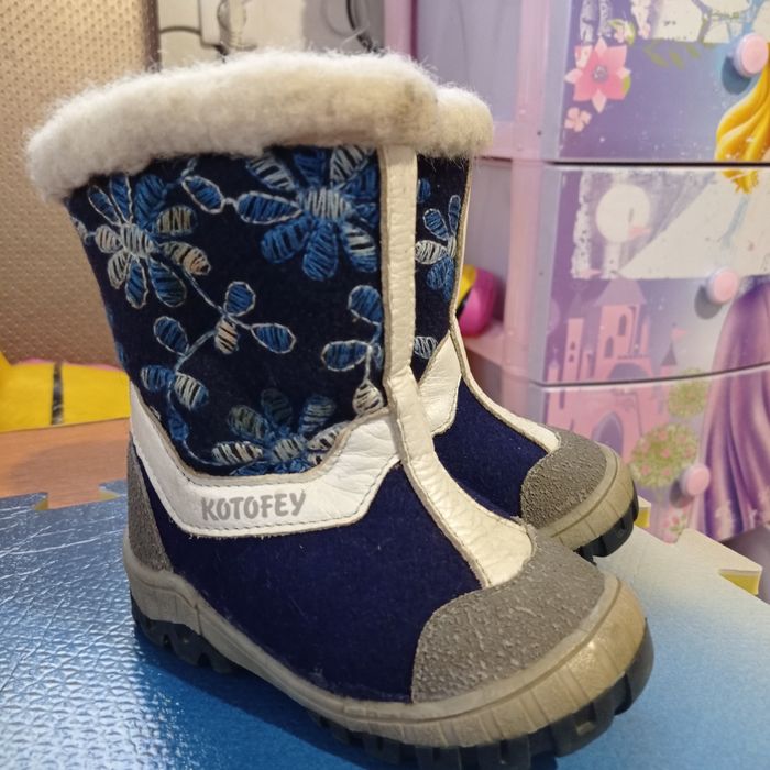 Валеночки зима...