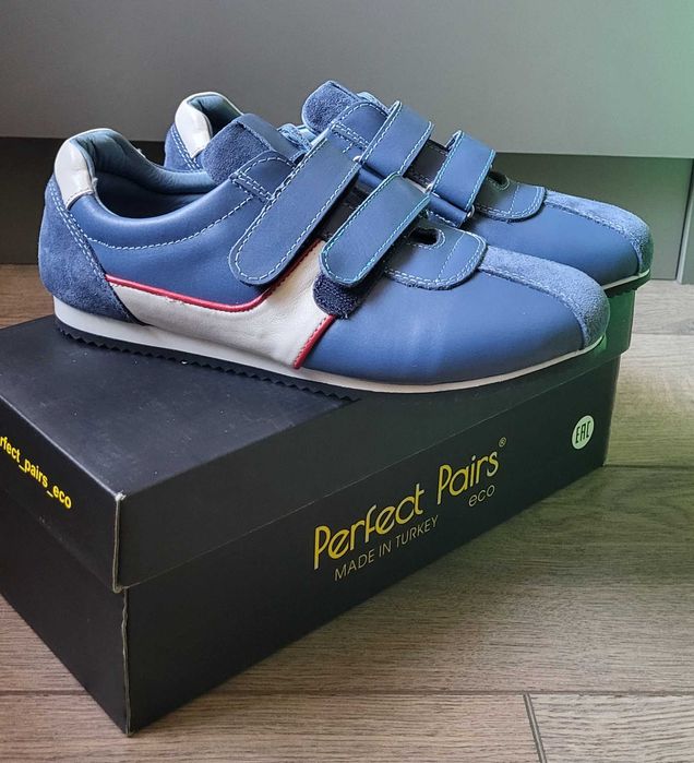 Продам мокасины на мальчика