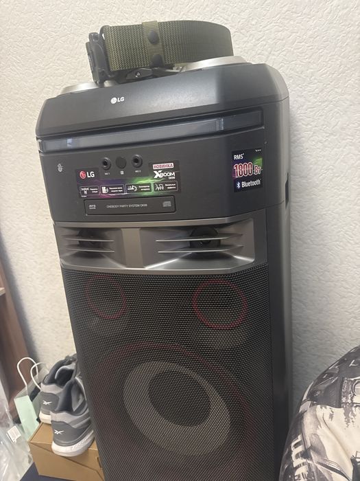 Акустическая колонка LG