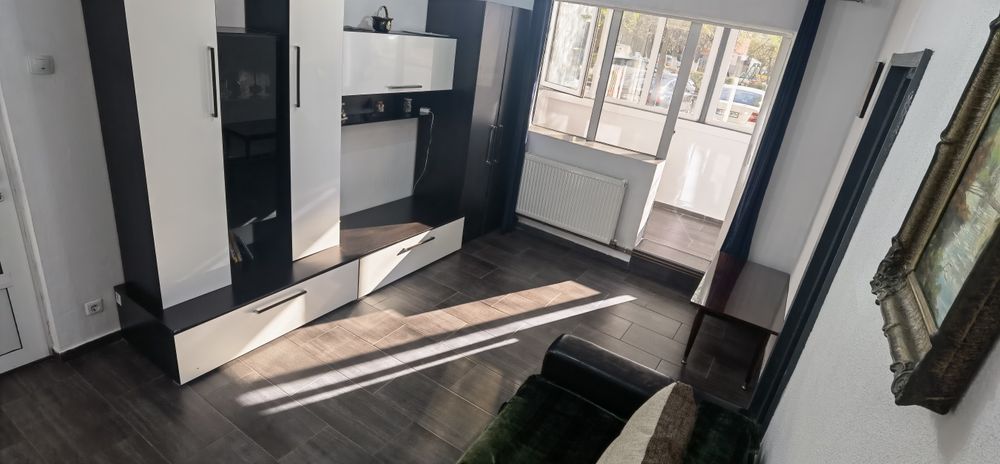 Apartament 2 camere de închiriat central!