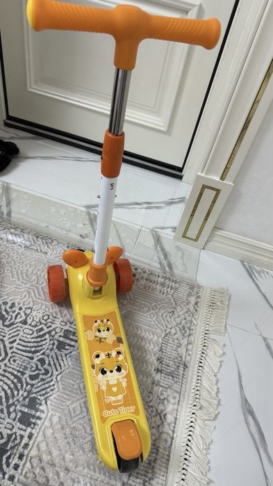 Самокат гарантия  есть