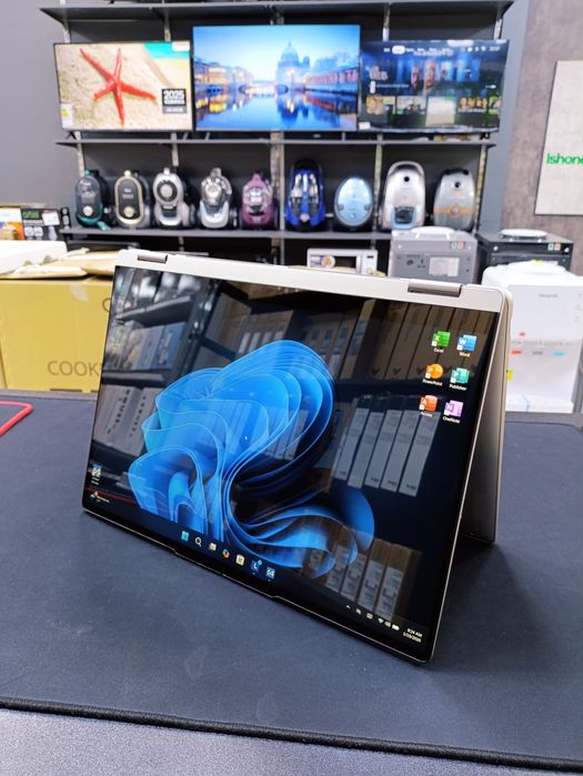 Lenovo YOGA 7  2in1 AI