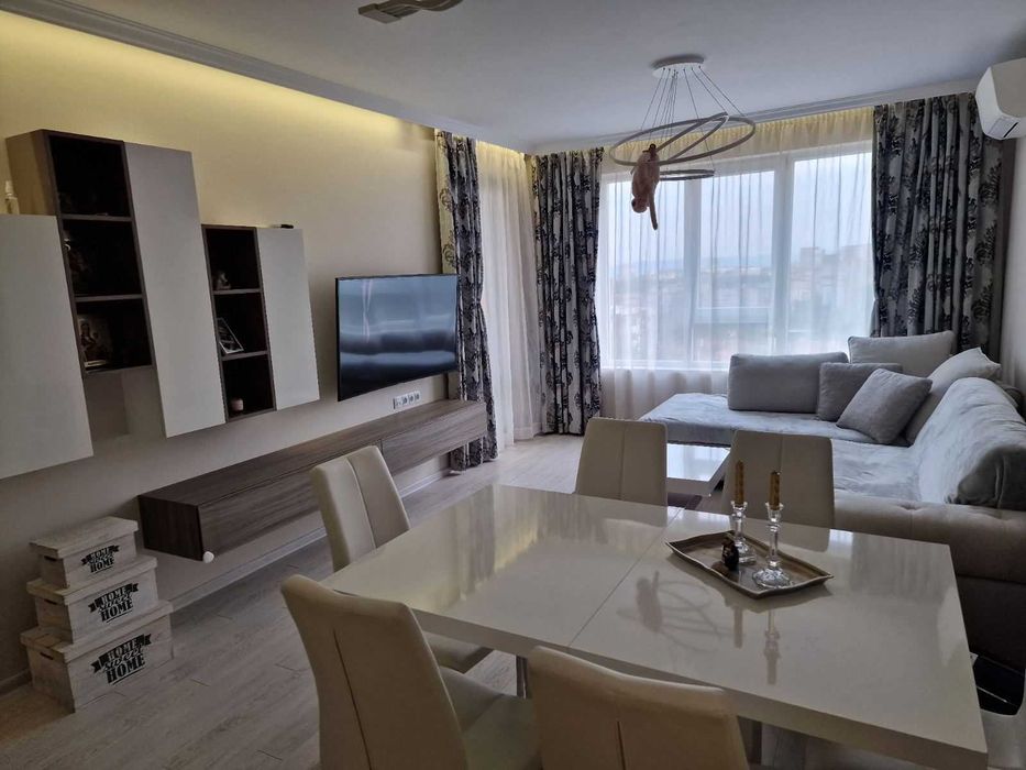 Продава се Двустаен апартамент в Шумен, Пазара - 65 кв.м за 1883 €/кв.м - Снимка #3