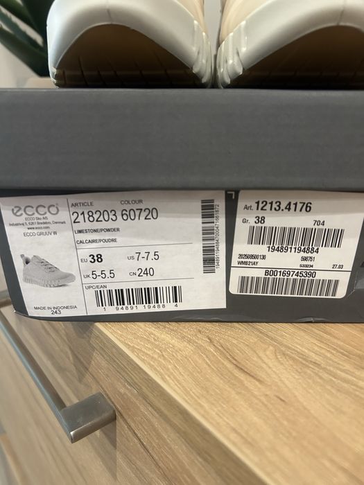 Дамски маратонки ECCO! Нови!