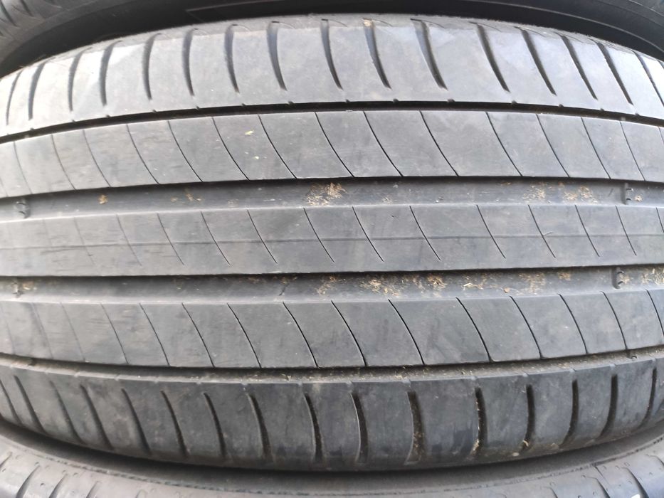 2бр Летни гуми 215 55 17 - Michelin