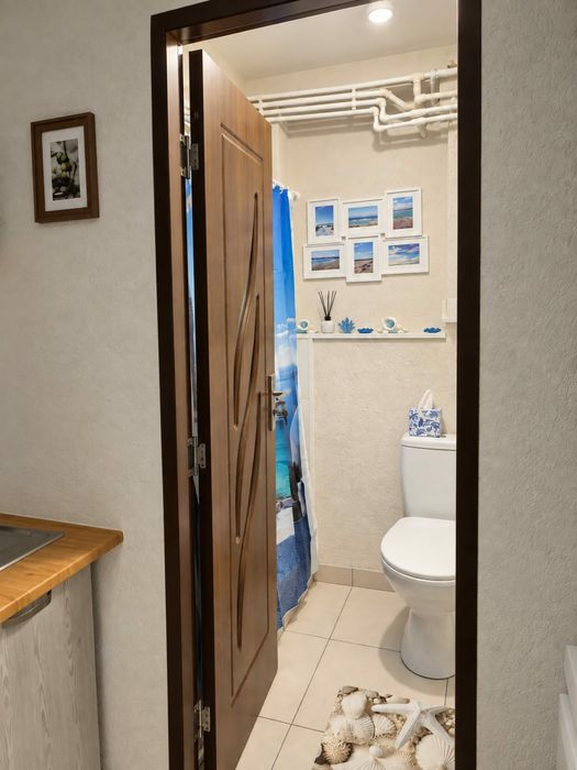 Închiriez apartament cu 2 camere la casa în zona Piața Romană – Dorobanți, direct proprietar.