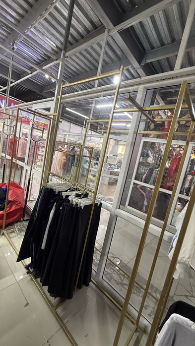 Стеллаж, штор, касса