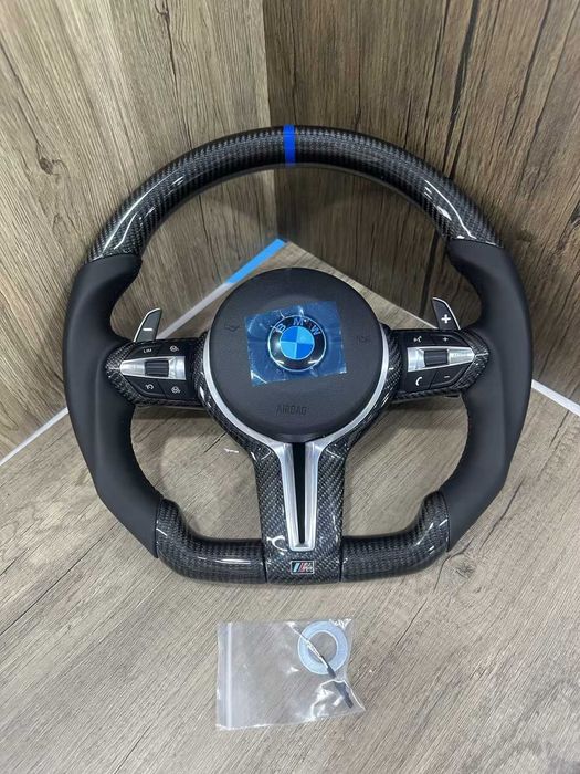 BMW Custom Спортен Волан – Персонализиран Дизайн!