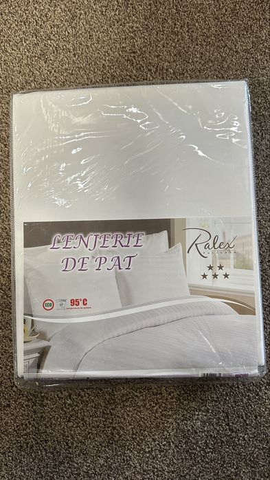 Vand lenjerii de pat