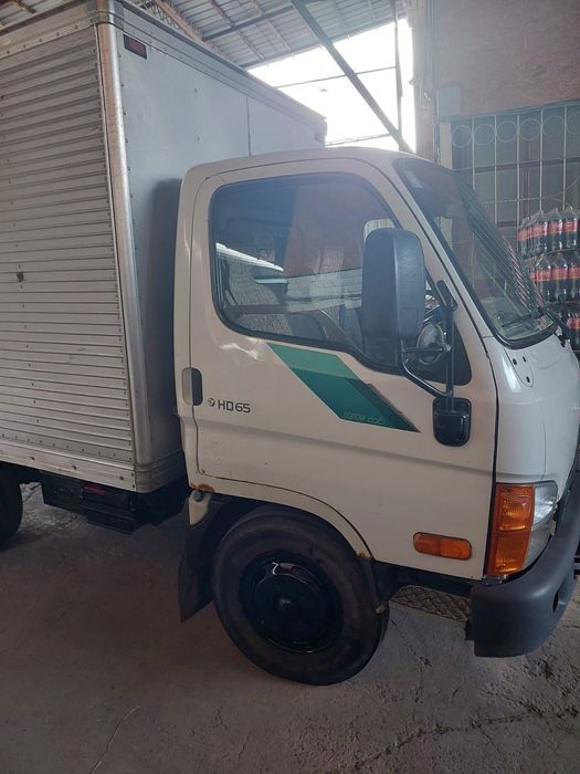 Грузовик Hyundai HD65 2005