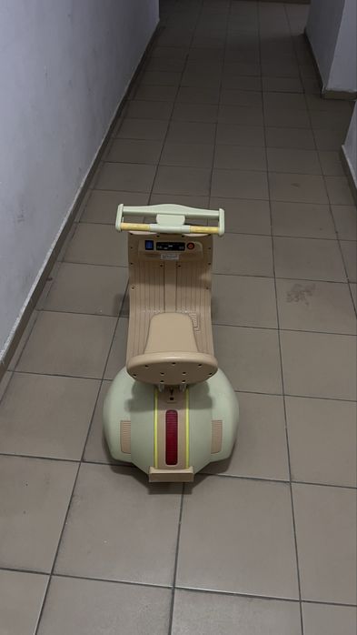 Машинка детская