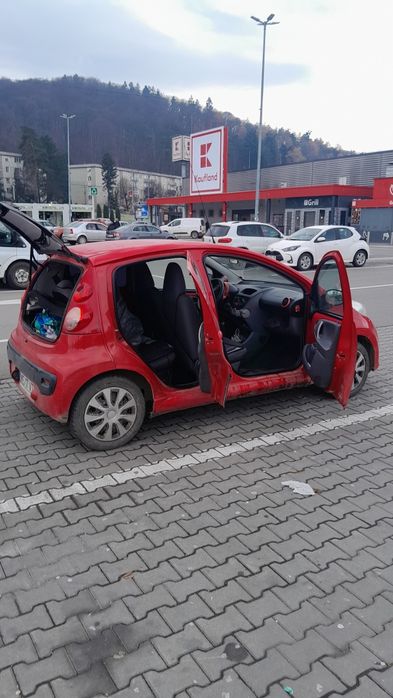 Vând, schimb Peugeot  107