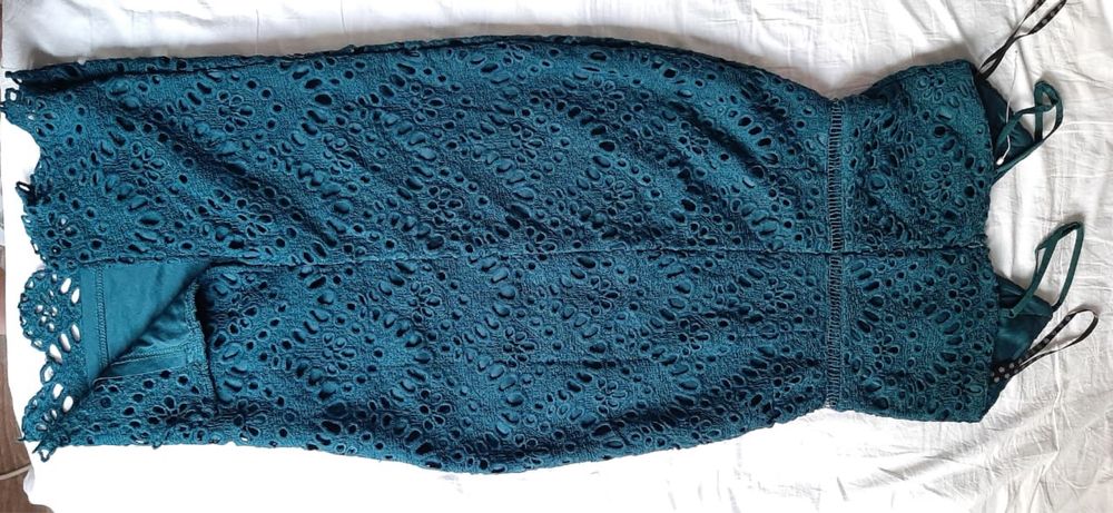 Новое платье продам