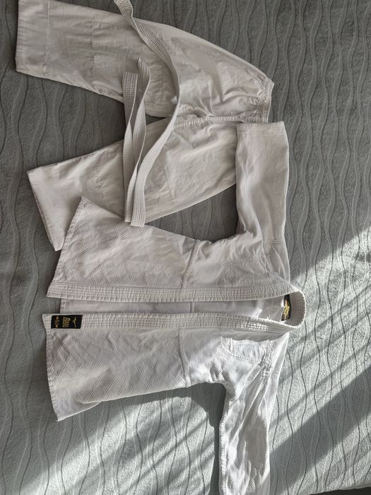 Продам кимано для дзюдо