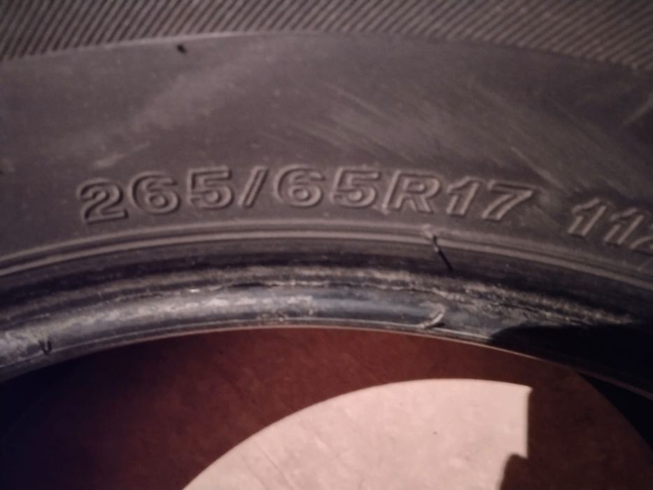 Продам Шины  265/65R17