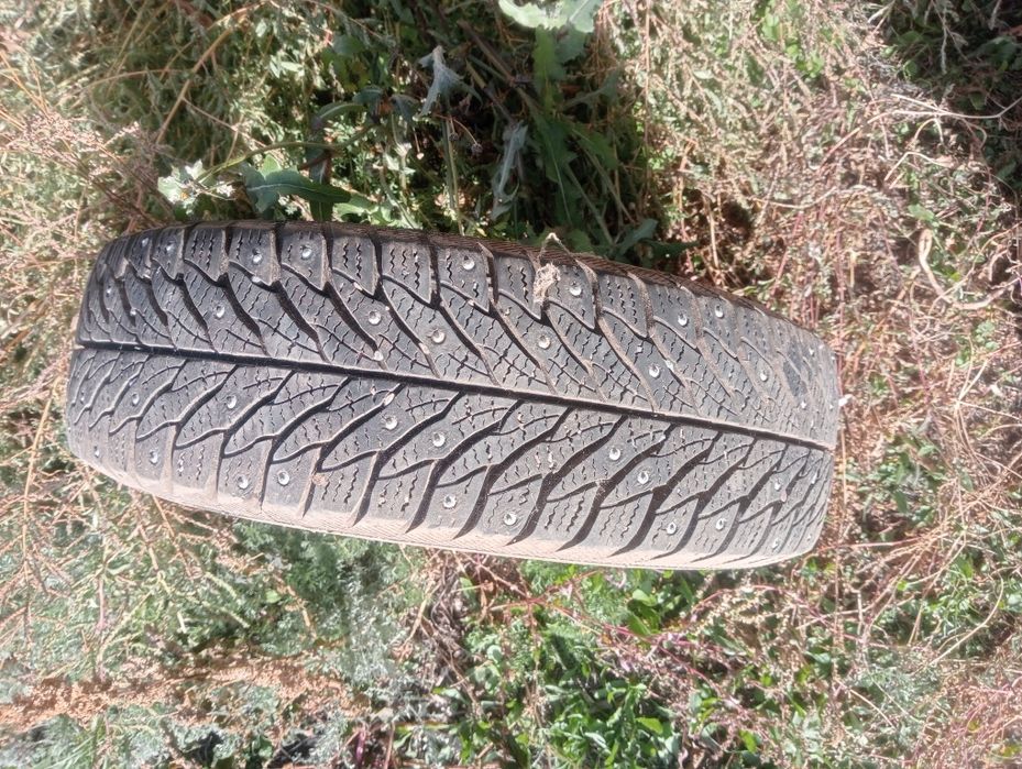 Продам зимние имние шины r14