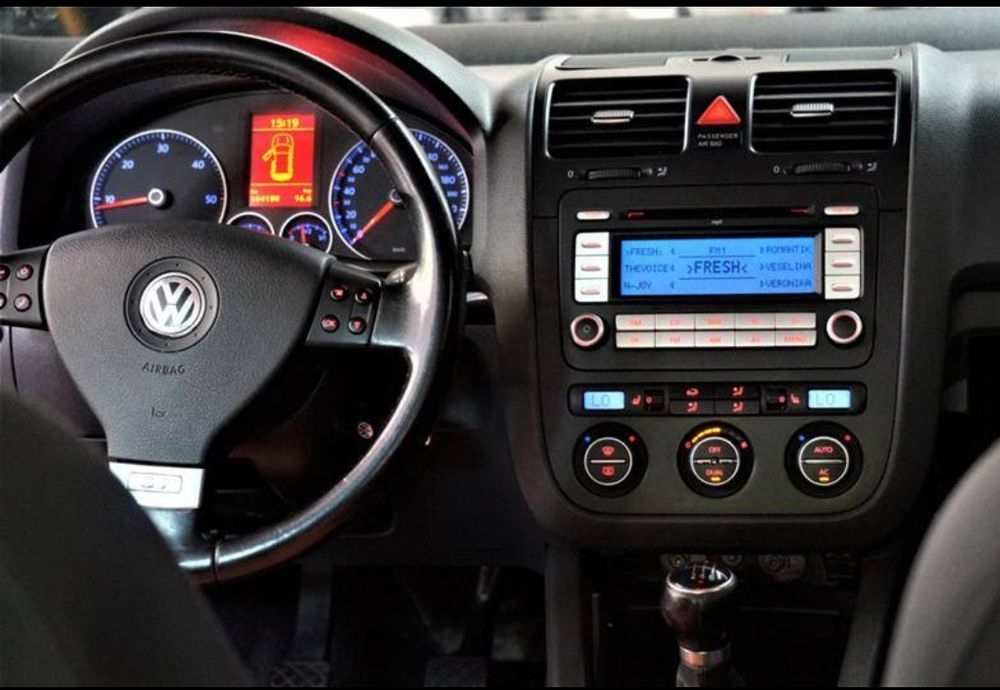 Продавам Голф 5ци и други коли на ЧАСТИ имам НОВИ Части/Автоаксесоари