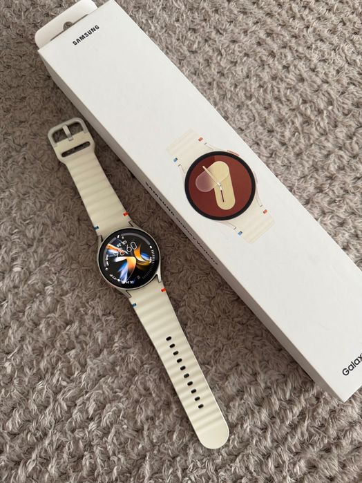 Samsung Galaxy Watch 7 cu SIM (LTE), 40 mm