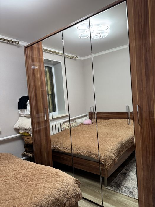 Продам спальный гарнитур