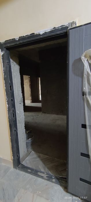 Karobka dom. Kv=4.3 ml/sum Qarshi shahrini markazidan 73 m² + balkon