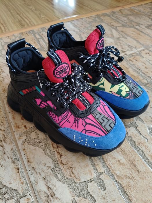 Versace Chain reaction