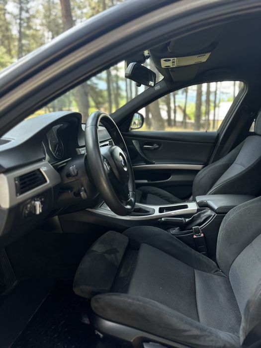 bmw e90 LCI 2011