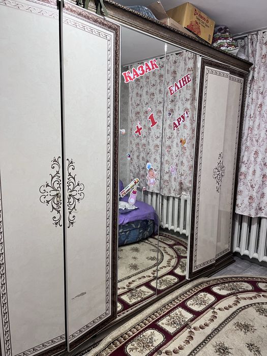 Спальный гарнитур