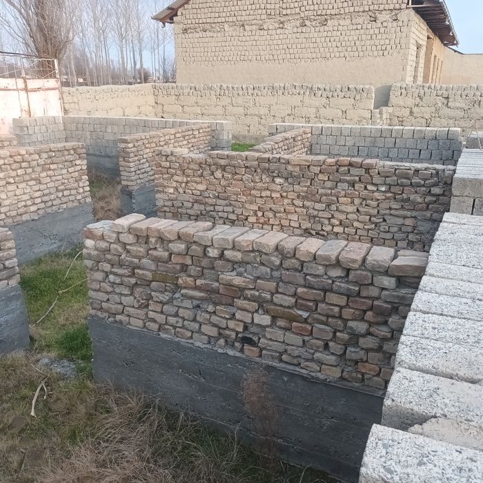 Продам недостроиний участок